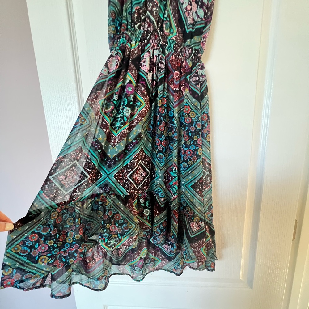 Art Class girls sleeveless hi-low sheer flowered dress. Size Medium 7-8 girls